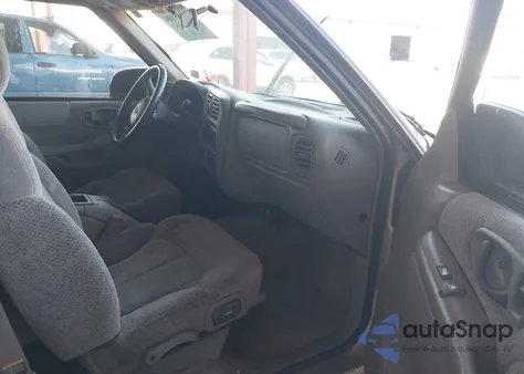 2001 Chevrolet Blazer Lt из США, поврежденный, VIN 1GNCS13W31K259673